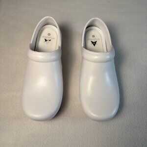 Anywear Guardian Angel Comfort Clogs Shoes Size Women’s 12 Men 10 White‎ NEW